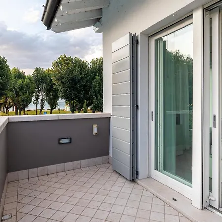 Front Villa *