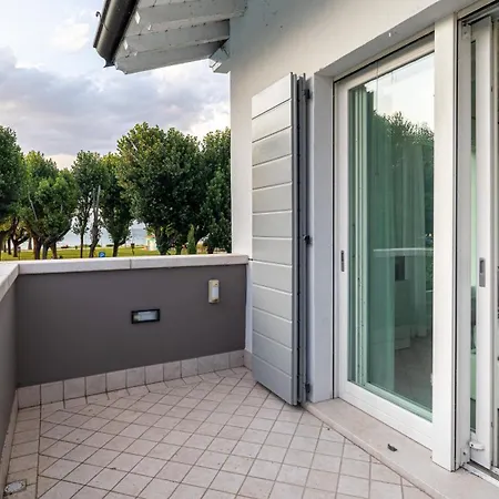 Front Villa *