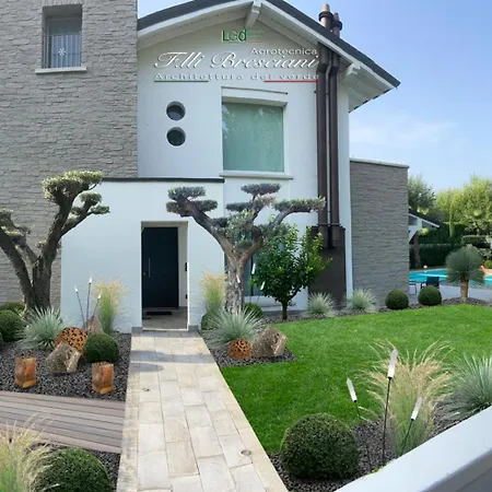 Front Villa *
